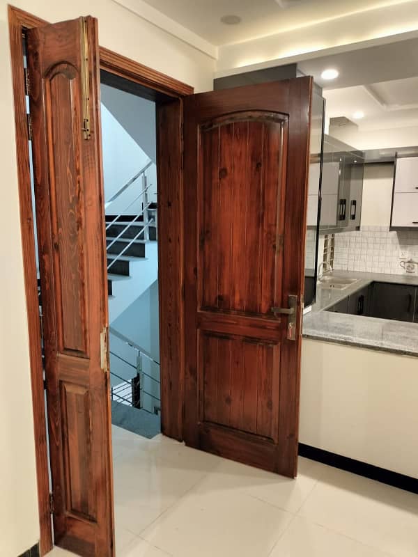 I-8 One Kanal Separate Gate Upper Portion Available For Rent Near Kachnar Park 9