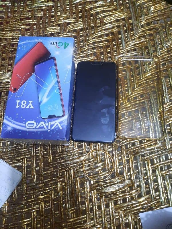 vivo y81 8/128 with box 5