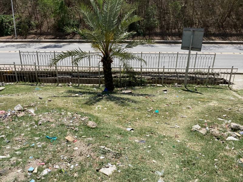 5 MARLA INVESTOR RATE COMMERCIAL PLOT AVAILABLE FOR SALE IN SQUARE COMMERCIAL 4