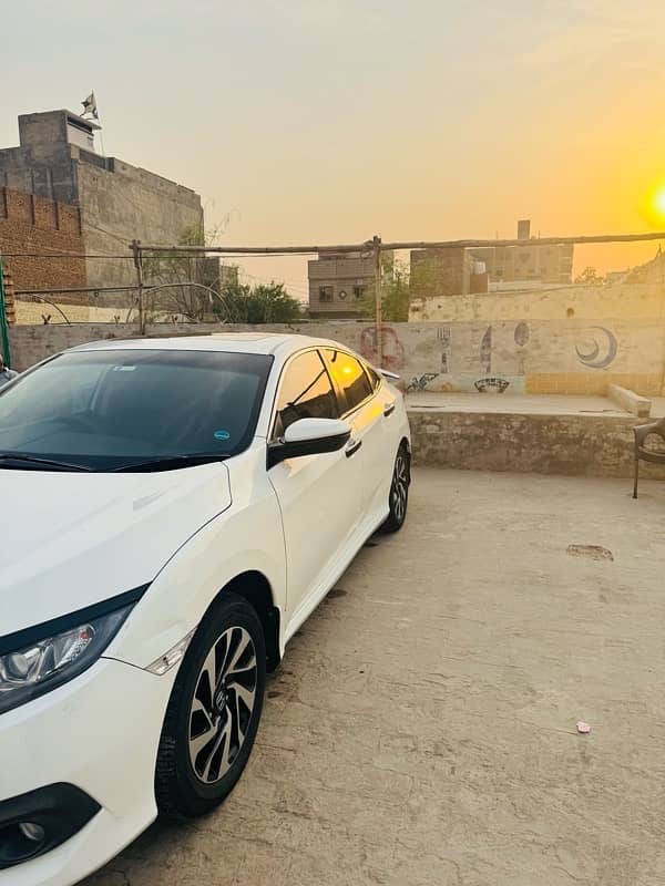 Honda Civic 1.8 I-VTEC 2018 Automatic 2