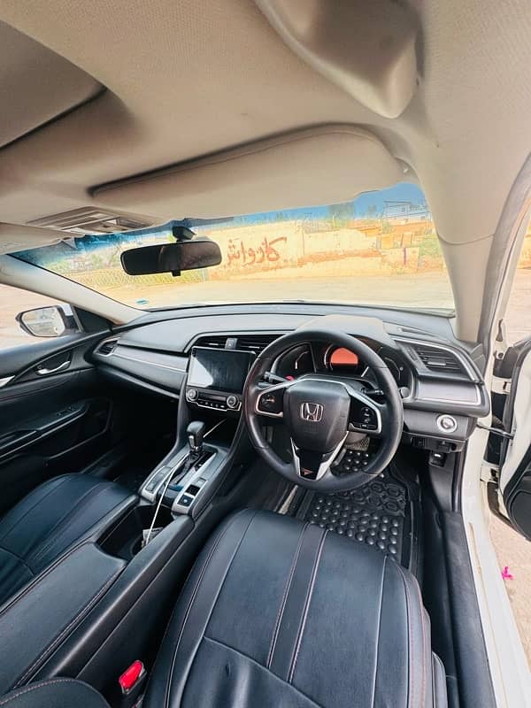 Honda Civic 1.8 I-VTEC 2018 Automatic 4