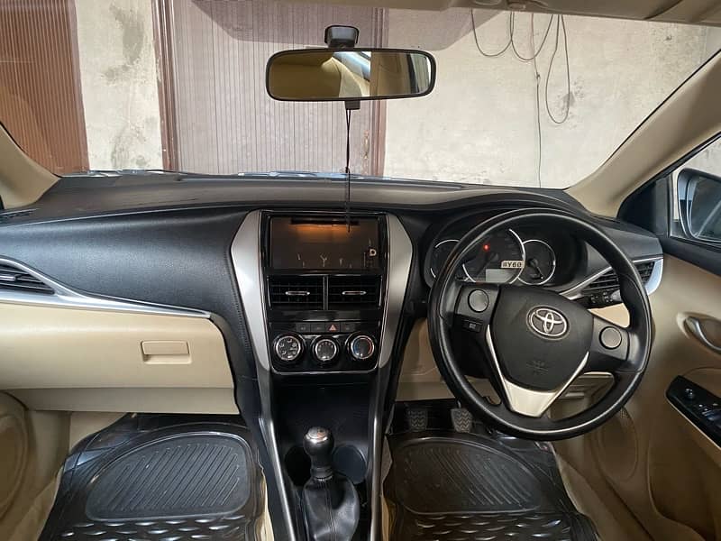 Toyota Yaris 2020 1