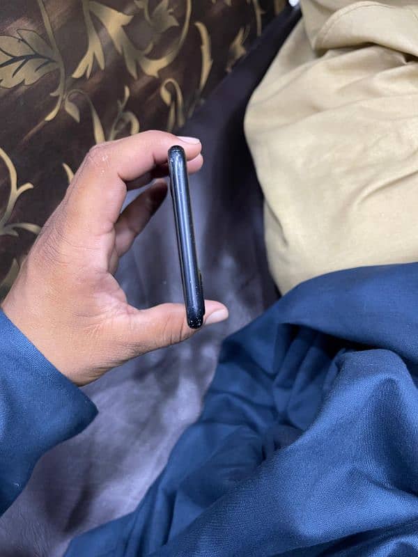 iphone 7pluse PTA approved full box 3