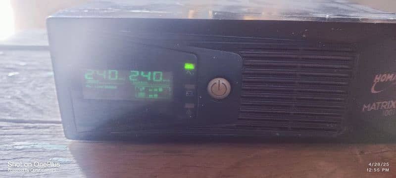 Homage 12volts and 24volts and Mppt 60Amp Controler 2