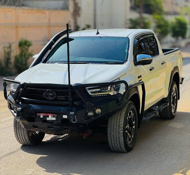 Toyota revo 2