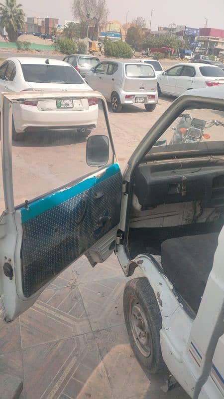 Suzuki Ravi pick up 0