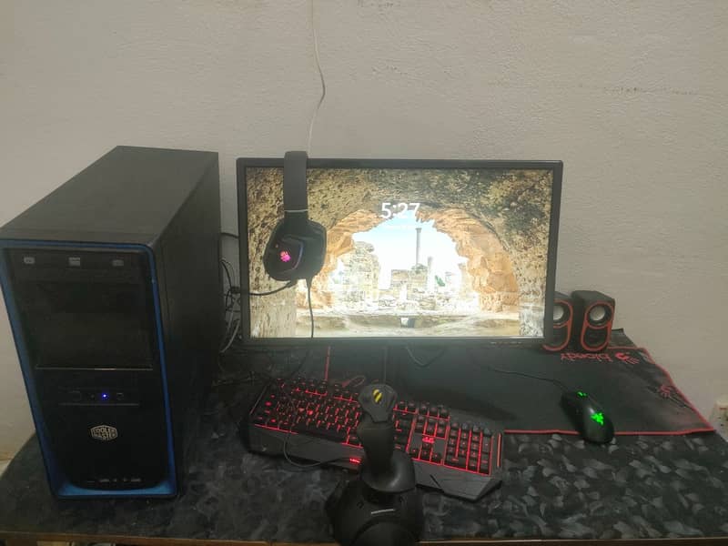 Selling Personal Computer with 144hz LED and used peripherals 5