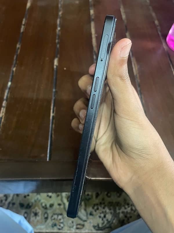 Oppo A57 4