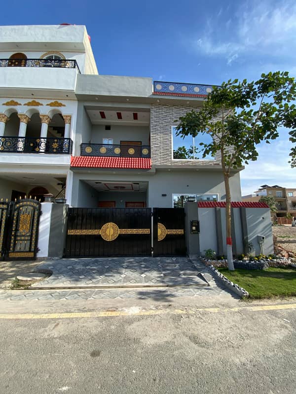 5 Marla Beautiful Design House For sale in Park View City Lahore 0
