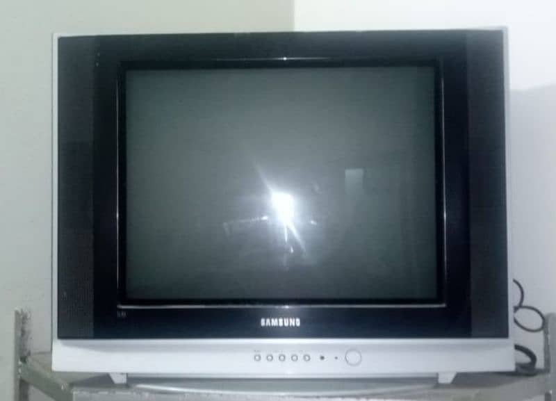 Samsung 21"Flate Tv Rs15000+LG 15"Golden eyeRs 6000 Tv Available 2
