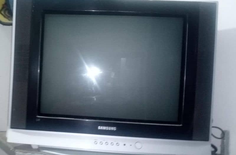 Samsung 21"Flate Tv Rs15000+LG 15"Golden eyeRs 6000 Tv Available 3
