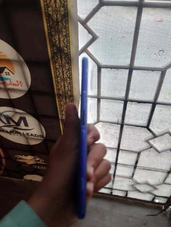 sony xperia 1 exchange with iphone x or other uper bji kuch krlo ga 1