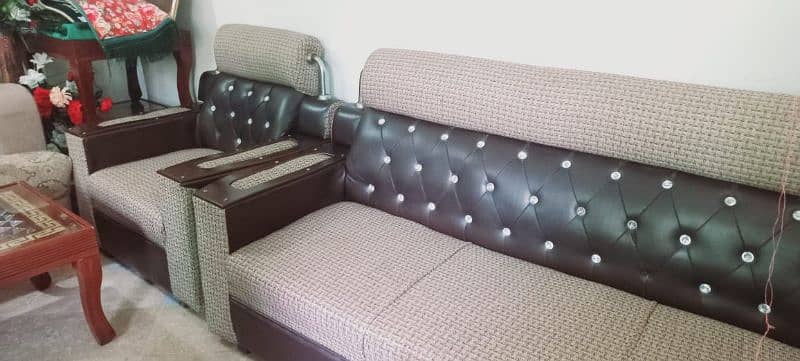 brand new sofa set 0,3,1,6,5,1,0,9,9,7,7 1