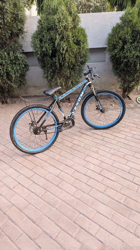 Venom mountain bicycle 0