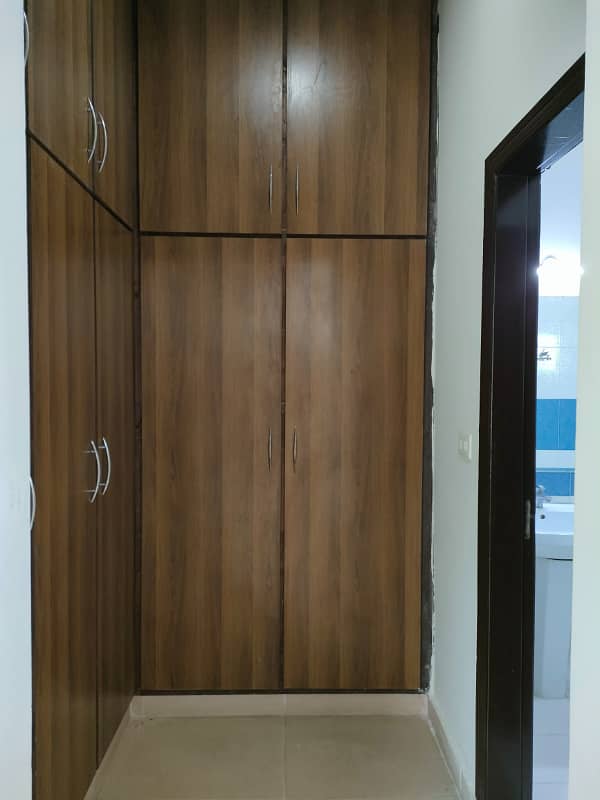 HOT LOCATION 20 Marla 4 Bed House For Sale In Askari 10 Lahore Cantt 12