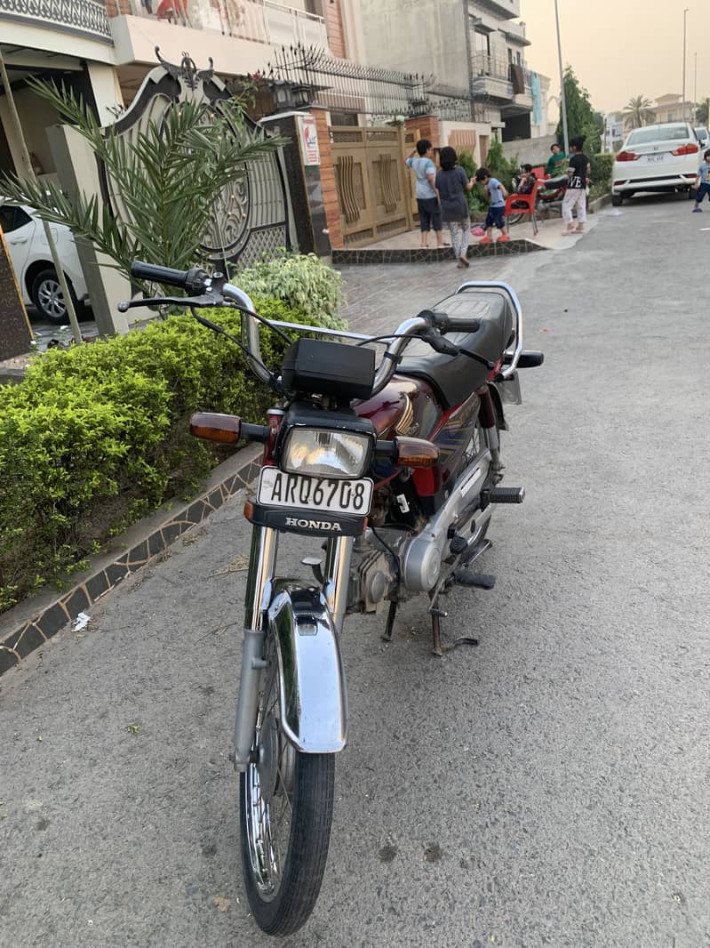 Honda CD 70 2021 4