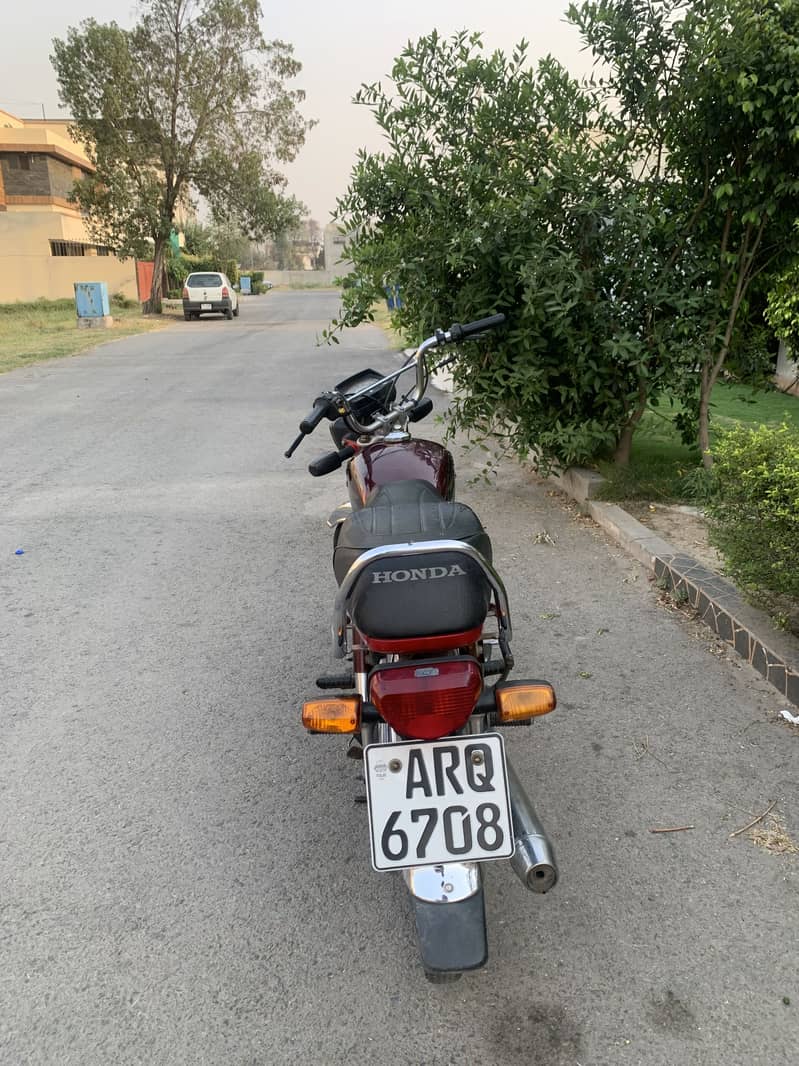 Honda CD 70 2021 5