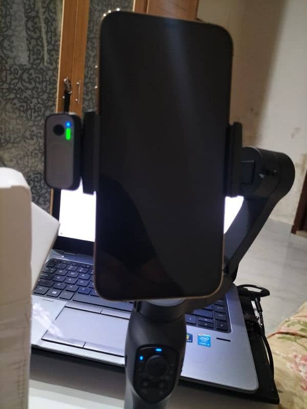 Mobile Gimbal Ai Tracking 1