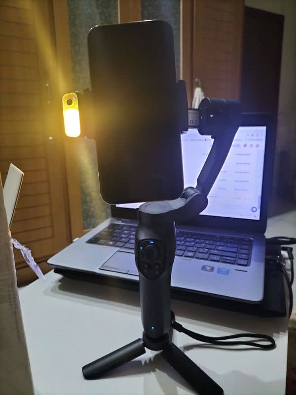 Mobile Gimbal Ai Tracking 4