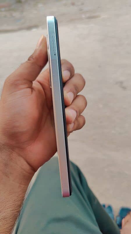infinix smart 8 pro 4/128 2