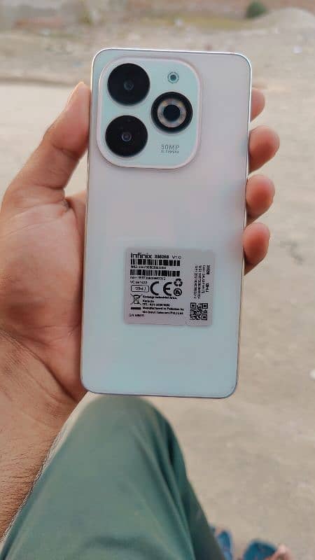 infinix smart 8 pro 4/128 4