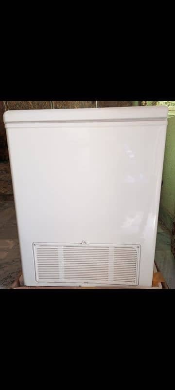 Haier 385-H double door Fridge Freezer 5