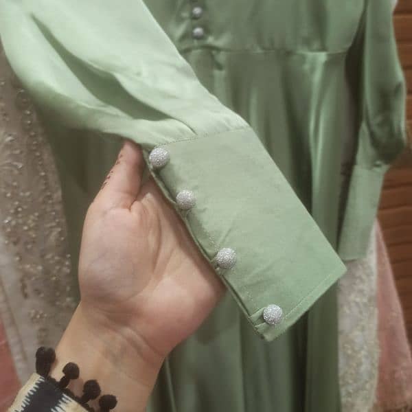 Elegant Light Green Silk Maxi Dress – Never Worn – Size Medium 3