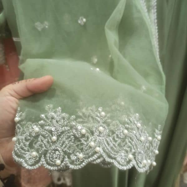 Elegant Light Green Silk Maxi Dress – Never Worn – Size Medium 8