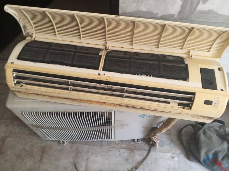 DAIKIN 9