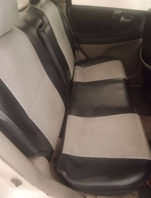 Suzuki Liana 2007 19