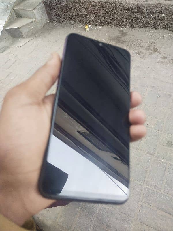 oppo f9 4 64 condition 10/9 looks like a new all genone 2
