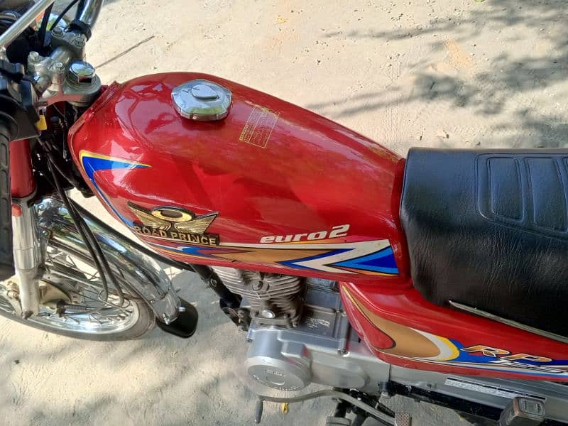 road prince 125 euro 2 bike red colour lahore number good condition 15