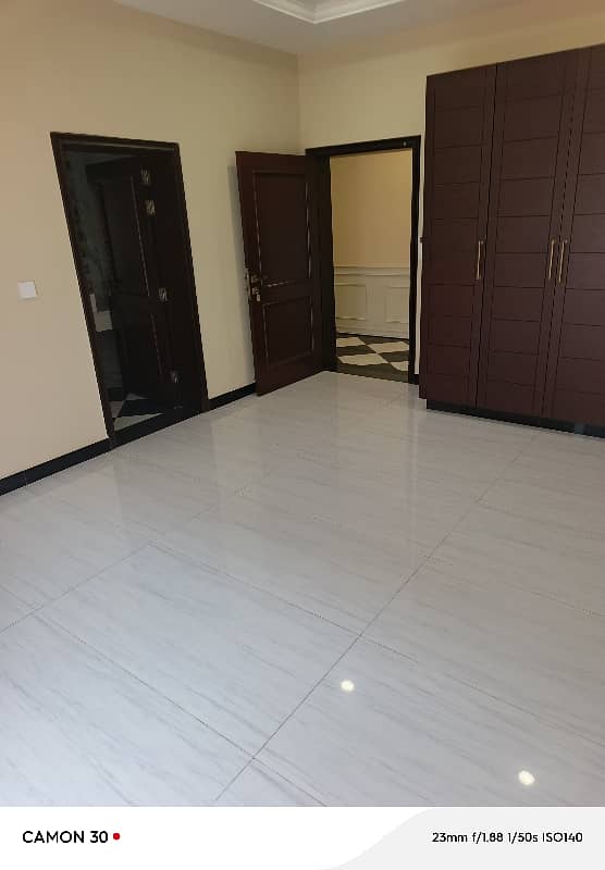 F7 Separate Ground Floor 4