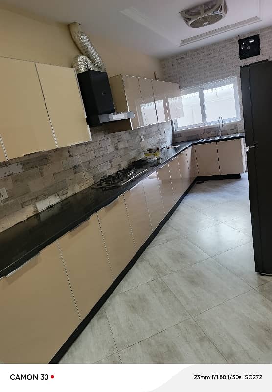 F7 Separate Ground Floor 18