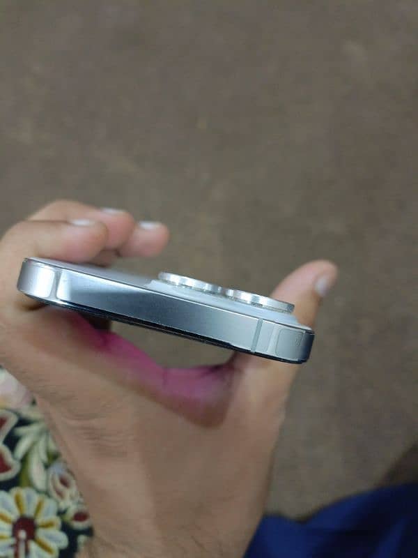 14 pro pta approved 100 health 128 gb brand new condition 2