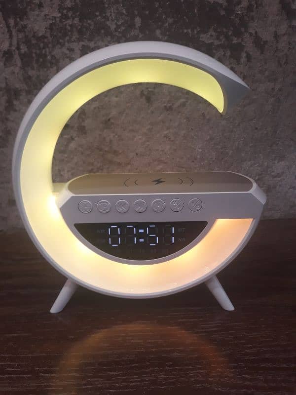 BT-3401 LED WIRELESS CHARGING SPEAKER 2