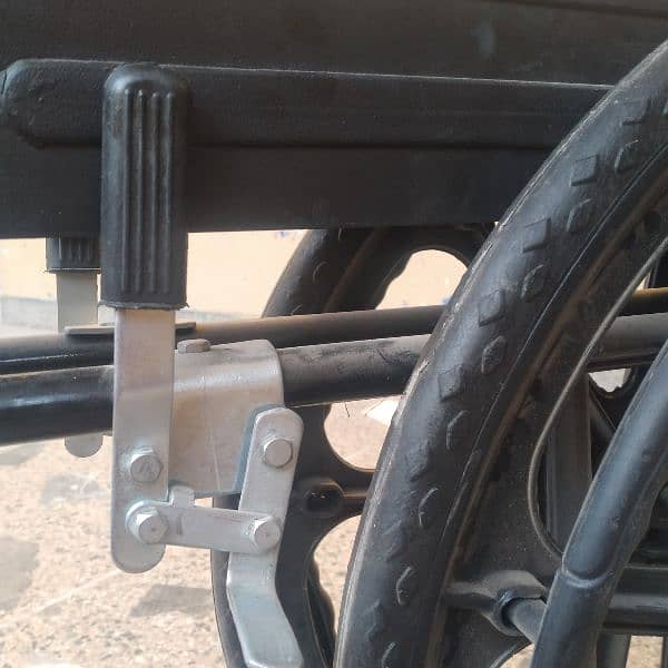 tri cycle wheelchair 10