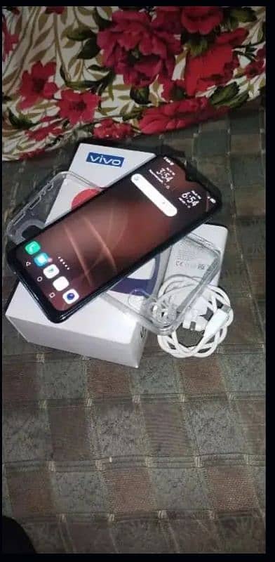 Vivo S1 with Box 8/256 and 48MP camra 0.3. 0.2. 7.7. 2.4. 9.0. 0 2