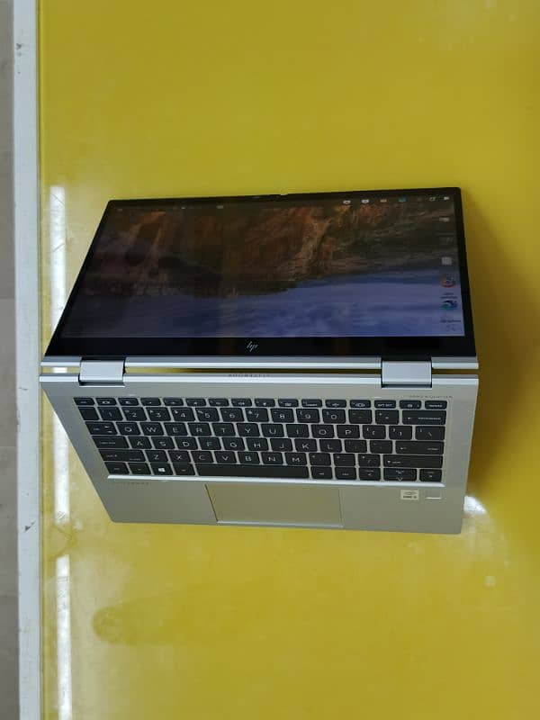 HP Elitebook 830 2 in 1 x360 touch Laptop 10rh Gen i5 2