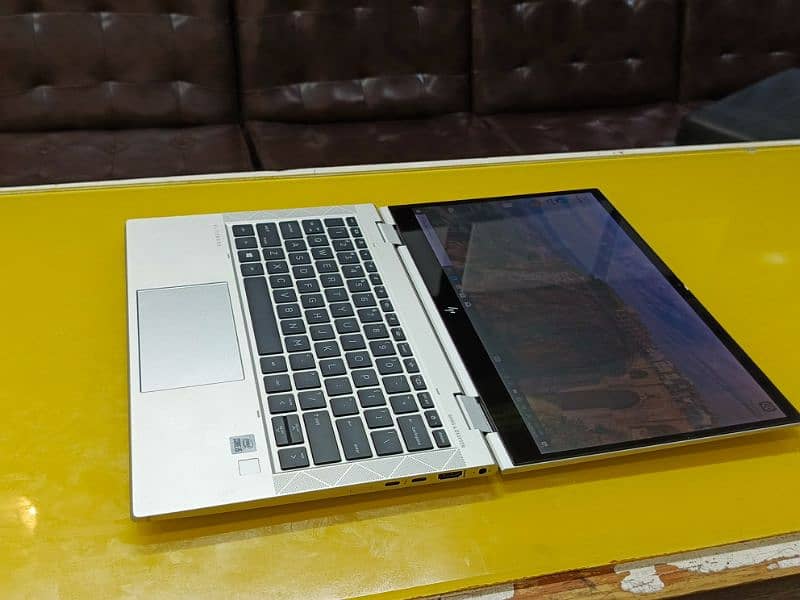 HP Elitebook 830 2 in 1 x360 touch Laptop 10rh Gen i5 3