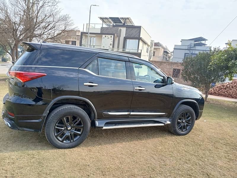 Toyota Fortuner Sigma 2018 8