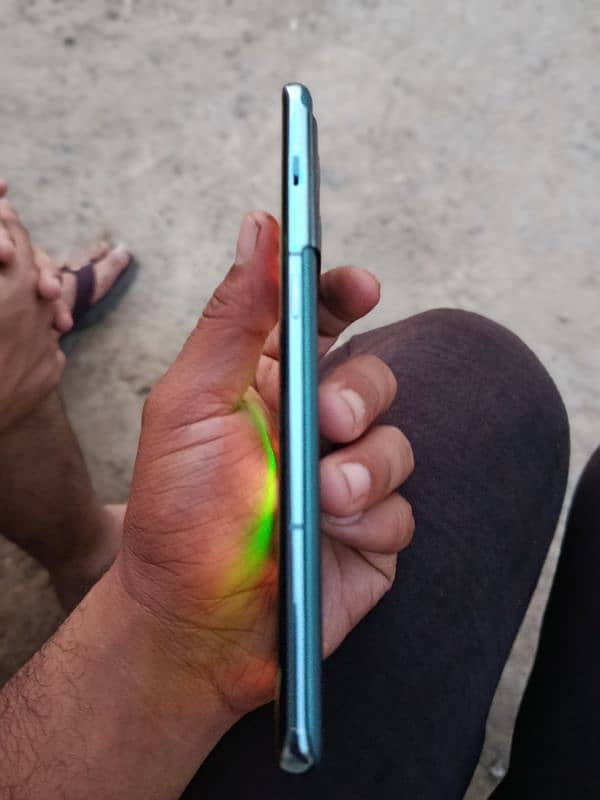 screen line ha or baki 10/10 condition ok 3