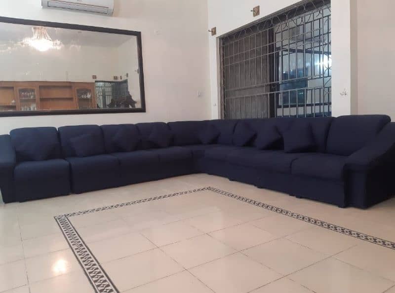 sofa 10/10 condition sale 80k 1