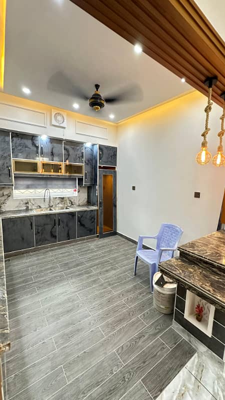 10 Marla Lavish Brand New House 4