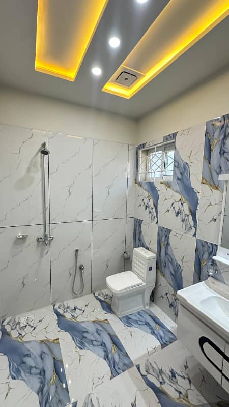 10 Marla Lavish Brand New House 13
