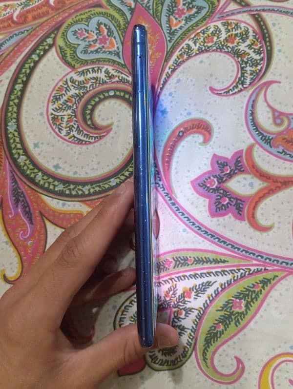 Samsung s10 lite 10/9 condition 5