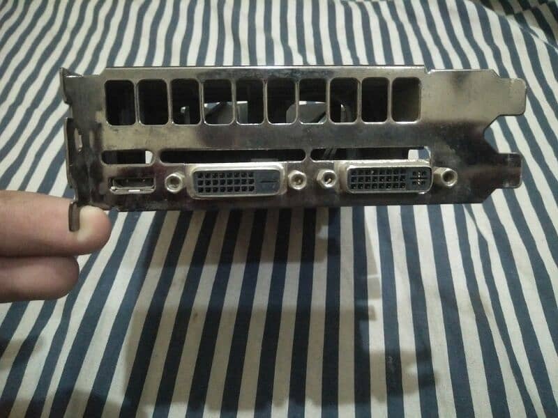 EVGA GTX 650 TI 1GB 1