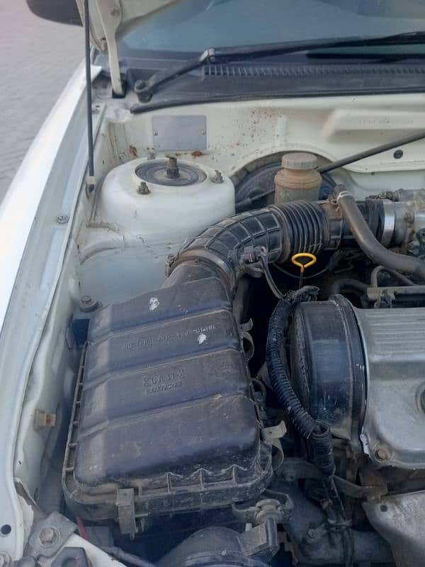 Suzuki Baleno 1999 11