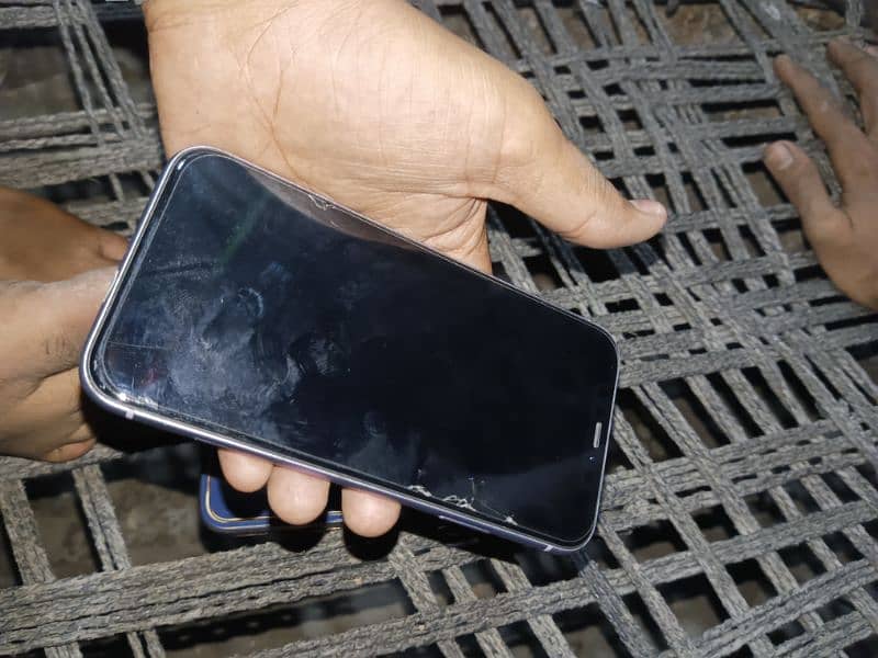 Iphone 11 64GB Battery 84 Health 6