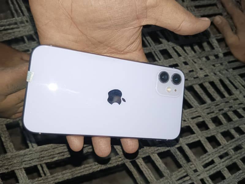 Iphone 11 64GB Battery 84 Health 10